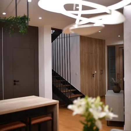 Abyss Villa *