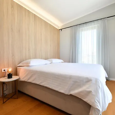 ヴィラ Abyss ザダル