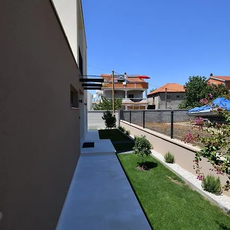 Abyss Villa