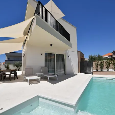 Abyss Villa